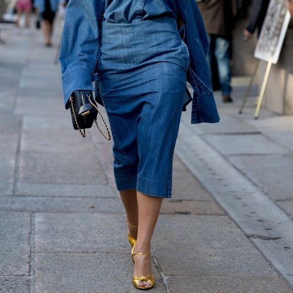 Gucci Shoes | Crawford Metallic Leather Knotted Strap Sandals Pumps, Gold - Picture 5 of 5